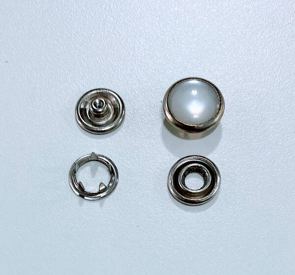 Botão de Pressão Perolado e Prata 13MM - Branco