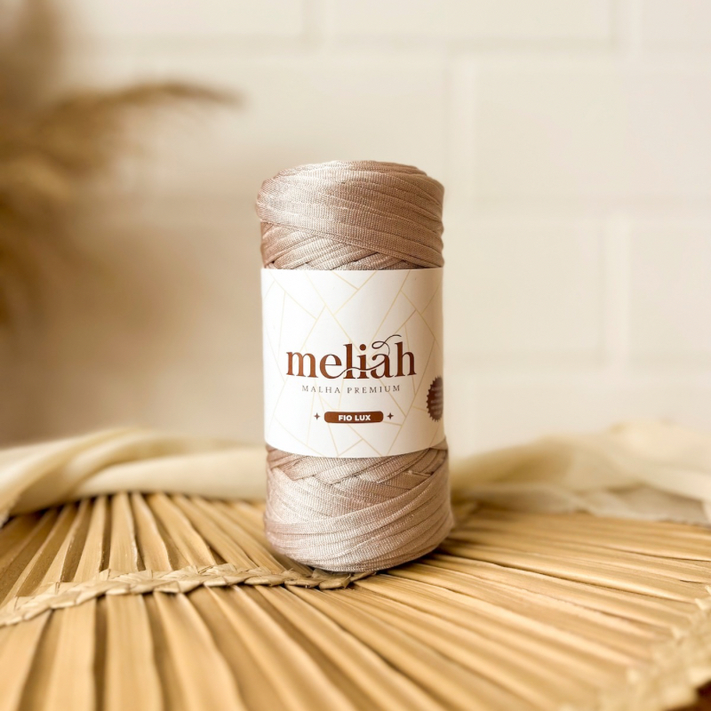 Fio Lux – Fio de Malha Premium Meliah 28mm Cor: Pó de Lua